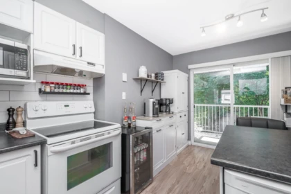 Mudroom Photo of 20 34332 Maclure Road, Abbotsford, BC