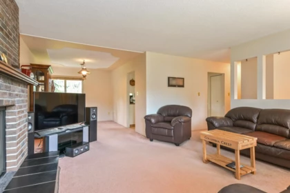 Walk-In Closet Photo of 7978 141a Street, Surrey, BC
