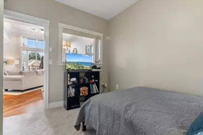 Laundry Room Photo of 409C 45595 Tamihi Way, Chilliwack, BC