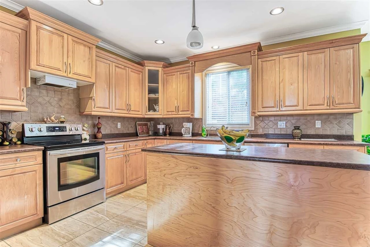 Dining Area Photo of 14670 76a Avenue, Surrey, BC