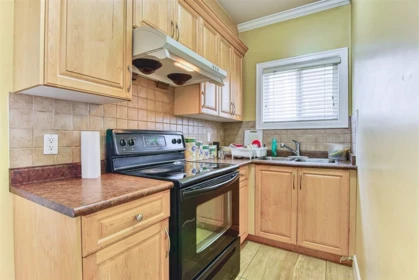 Breakfast Nook Photo of 14670 76a Avenue, Surrey, BC
