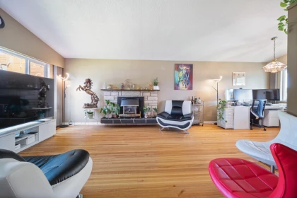 Kitchen Photo of 6890 Hycrest Drive, Burnaby, BC