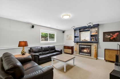 Entry Foyer Photo of 23376 124a Avenue, Maple Ridge, BC
