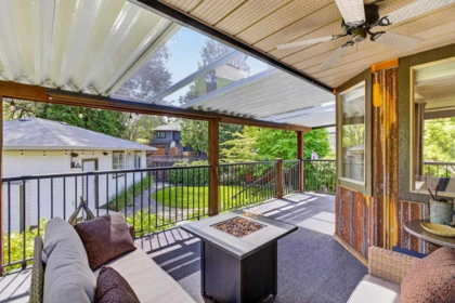 Guest Bathroom Photo of 23376 124a Avenue, Maple Ridge, BC