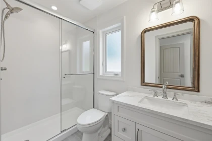Hallway Photo of 1249 Frederick Road, North Vancouver, BC