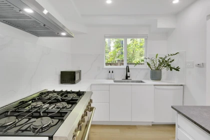 Laundry Room Photo of 2977 W 6th Avenue, Vancouver, BC