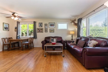 Powder Room Photo of 46054 King Avenue, Chilliwack, BC