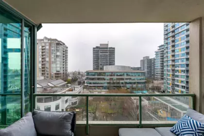 Outdoor Patio Photo of 903 140 E 14th Street, North Vancouver, BC