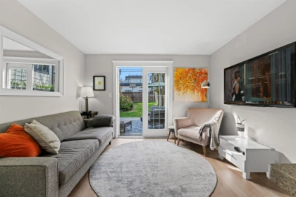 Breakfast Nook Photo of 846 E 23rd Avenue, Vancouver, BC