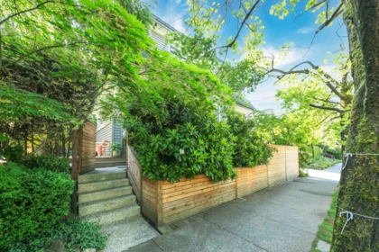 1608 Woodland Drive, Vancouver, BC, Vancouver — Half Duplex for sale