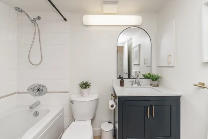 Powder Room Photo of 102 15140 29a Avenue, Surrey, BC