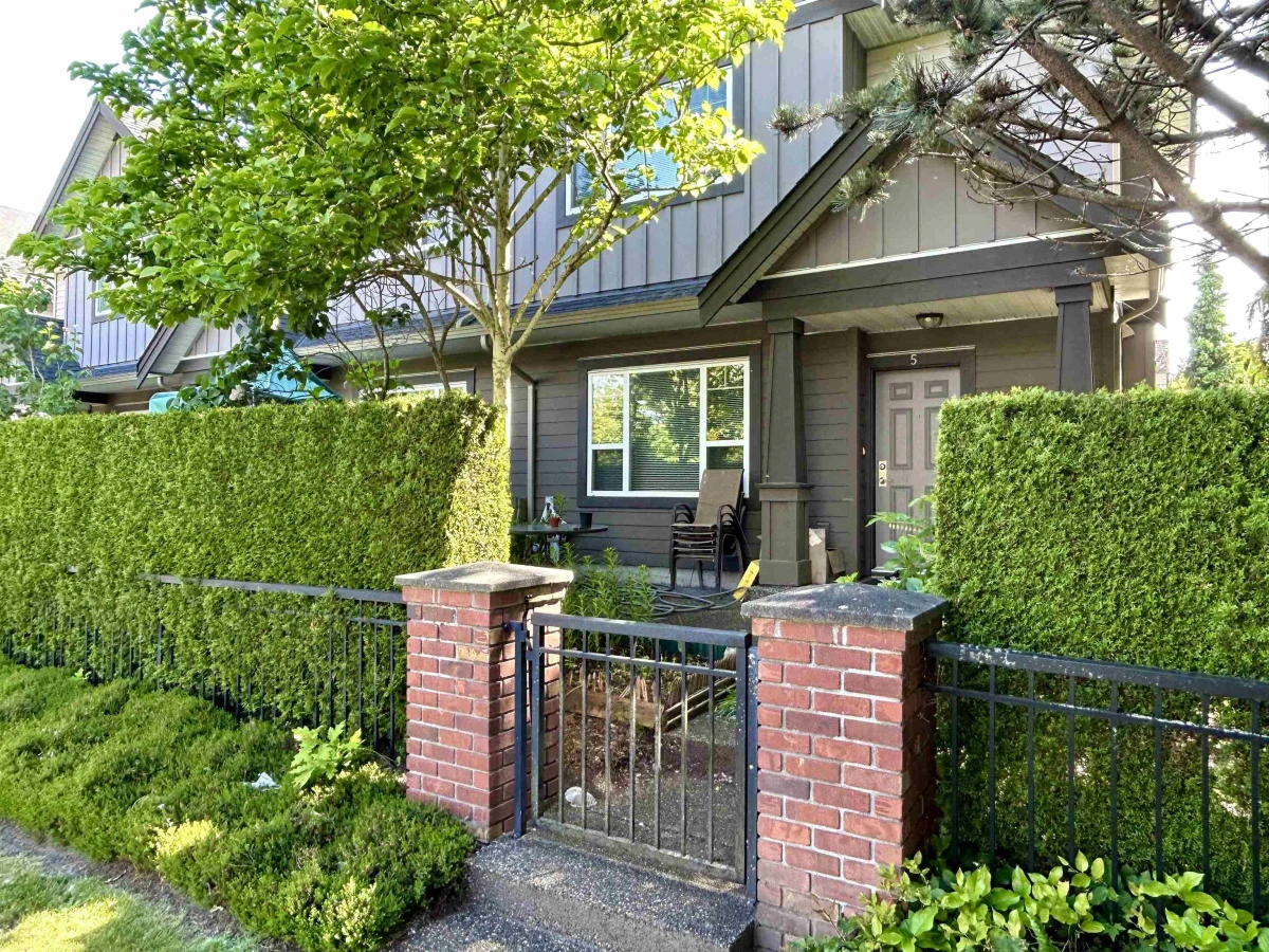 Exterior Rear Photo of 5 9699 Sills Avenue, Richmond, BC