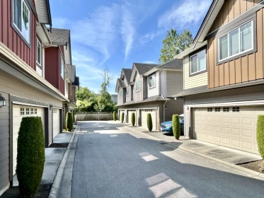 Basement Recreation Room Photo of 5 9699 Sills Avenue, Richmond, BC