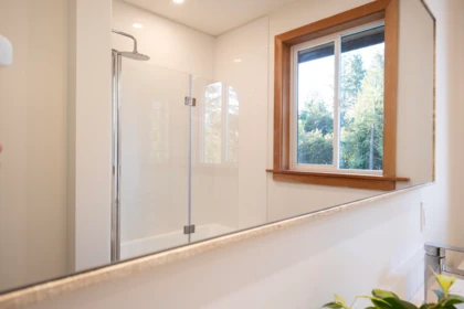 Hallway Photo of 1246 Reed Road, Gibsons, BC