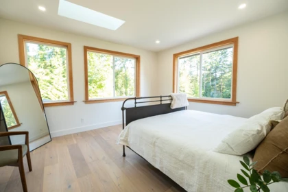 Powder Room Photo of 1246 Reed Road, Gibsons, BC