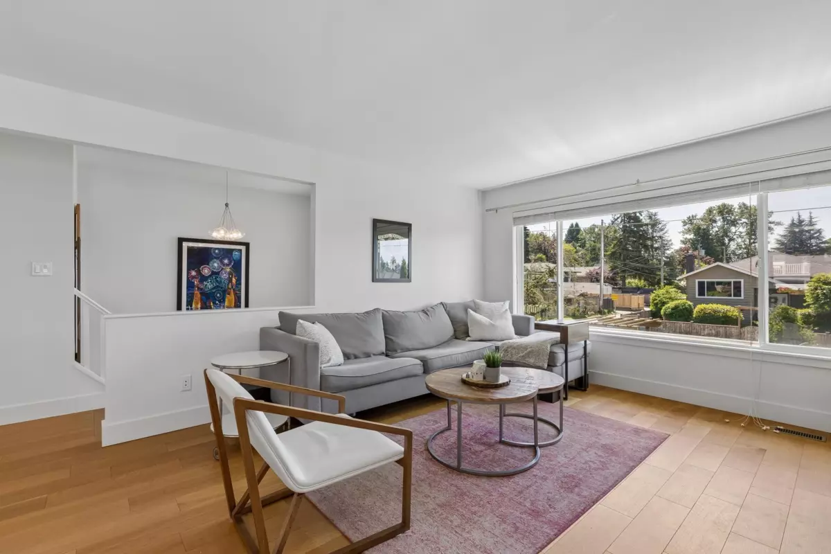 Living Room Photo of 316 W 21st Street, North Vancouver, BC
