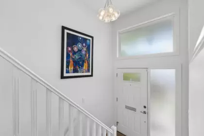 Hallway Photo of 316 W 21st Street, North Vancouver, BC