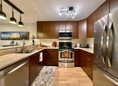 Kitchen Photo of 404 5631 Inlet Avenue, Sechelt, BC