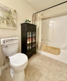 Mudroom Photo of 404 5631 Inlet Avenue, Sechelt, BC