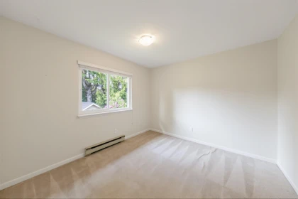 Front Yard Photo of 14816 20a Avenue, Surrey, BC