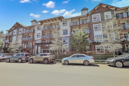 205 14550 Winter Crescent, Surrey, BC, Surrey — Apartment/Condo for sale