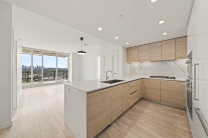 Kitchen Photo of 3307 2085 Skyline Court, Burnaby, BC