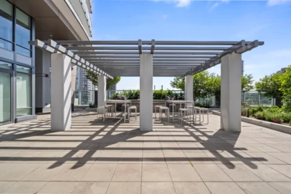 Swimming Pool Photo of 3307 2085 Skyline Court, Burnaby, BC