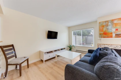 Breakfast Nook Photo of 5 6712 Baker Road, Delta, BC