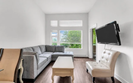 508 1677 Lloyd Avenue, North Vancouver, BC, North Vancouver — Apartment/Condo for sale