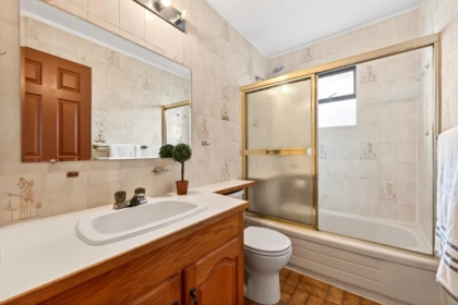 Laundry Room Photo of 2031 E 23rd Avenue, Vancouver, BC