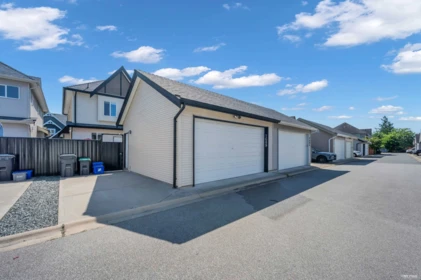 Garden / Landscaping Photo of 7689 211a Street, Langley, BC