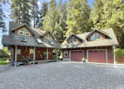 3205 Beach Avenue, Roberts Creek, BC