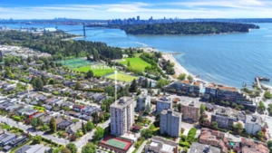 L1 555 13th Street, West Vancouver, BC