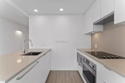 Kitchen Photo of 3003 13675 107a Avenue, Surrey, BC