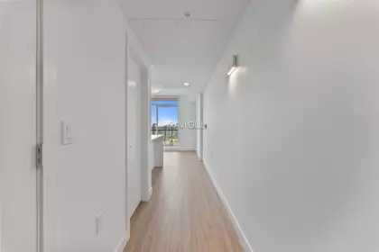 Primary Bathroom Photo of 3003 13675 107a Avenue, Surrey, BC