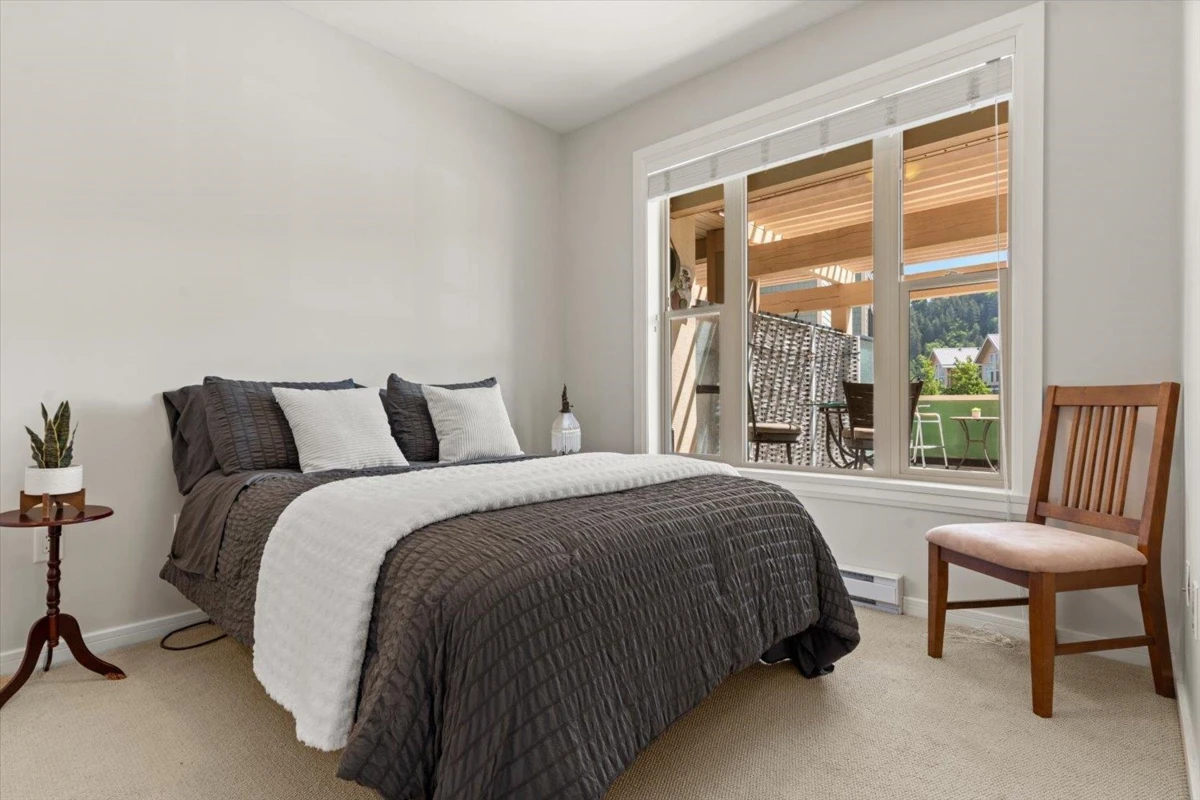 Family Room Photo of 203 45530 Market Way, Chilliwack, BC