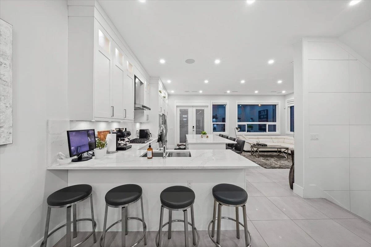 Dining Area Photo of 1041 Stewart Avenue, Coquitlam, BC