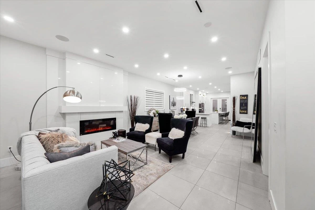 Living Room Photo of 1041 Stewart Avenue, Coquitlam, BC