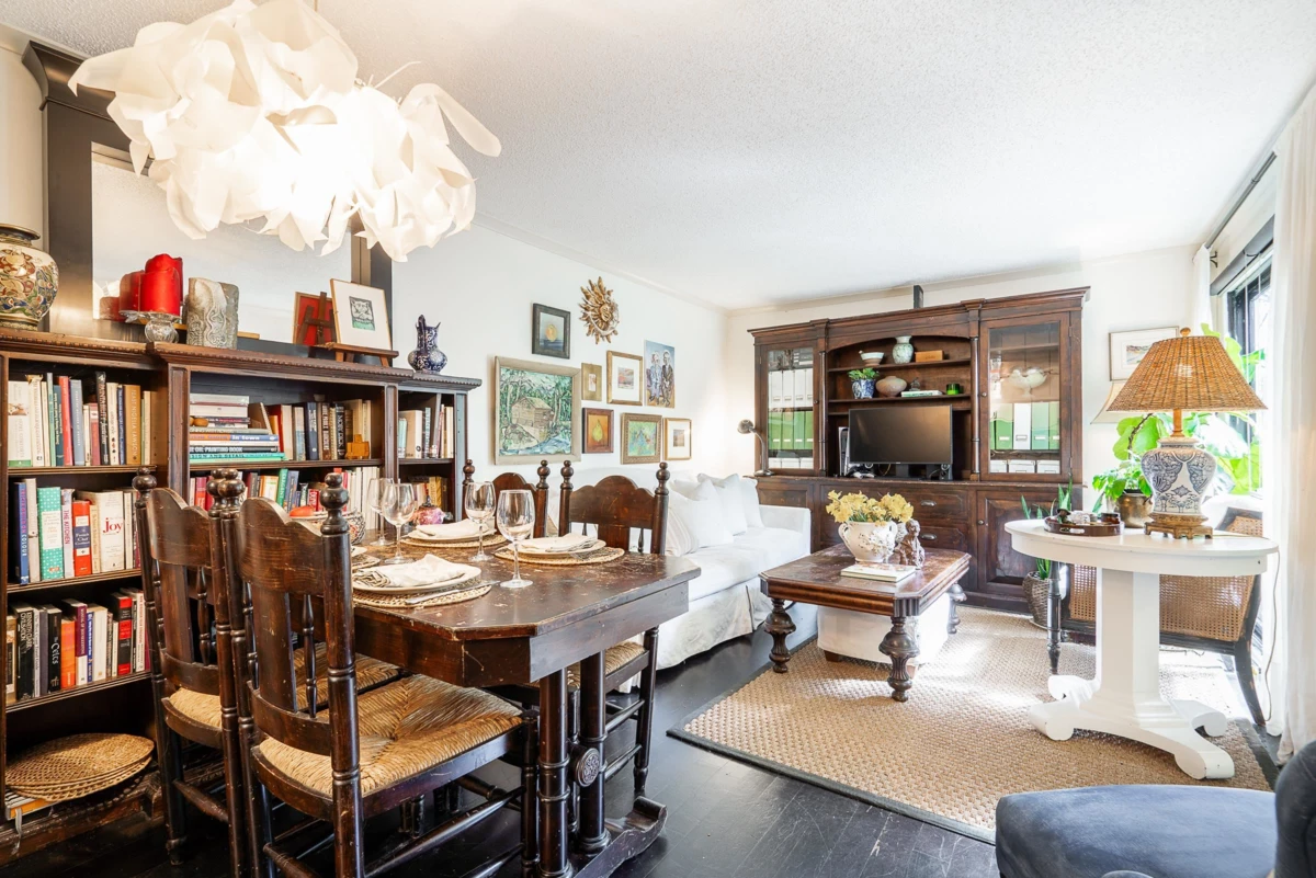 Living Room Photo of 2 303 Afton Lane, Port Moody, BC