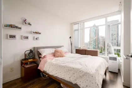 Pantry Photo of 801 480 Robson Street, Vancouver, BC