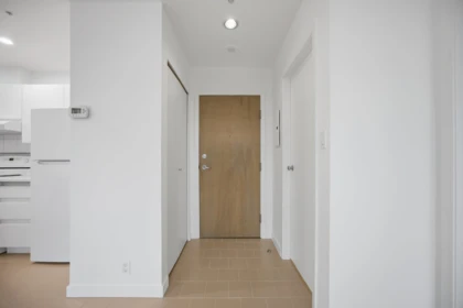 Walk-In Closet Photo of 1110 989 Nelson Street, Vancouver, BC