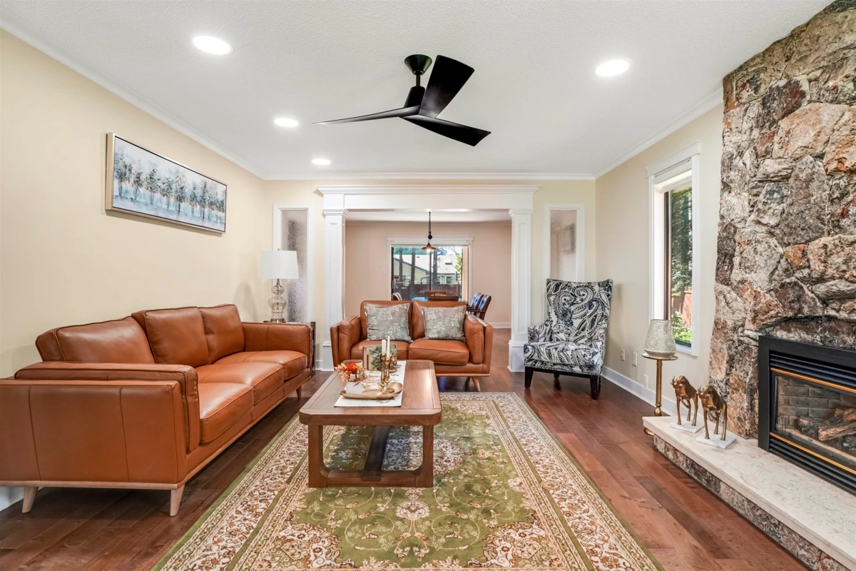 Dining Area Photo of 13846 18 Avenue, Surrey, BC