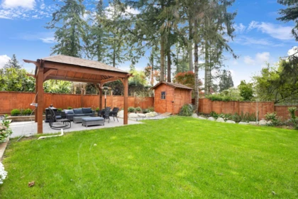 Swimming Pool Photo of 13846 18 Avenue, Surrey, BC
