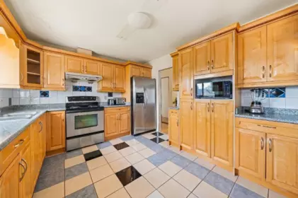 Breakfast Nook Photo of 14058 72 Avenue, Surrey, BC