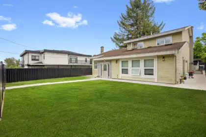 Swimming Pool Photo of 16376 96 Avenue, Surrey, BC