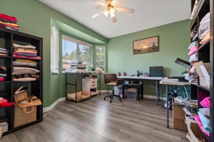 Entry Foyer Photo of 51 32339 7 Avenue, Mission, BC
