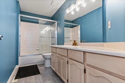 Hallway Photo of 51 32339 7 Avenue, Mission, BC
