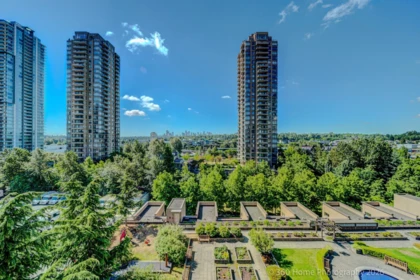 Backyard Photo of 805 4250 Dawson Street, Burnaby, BC