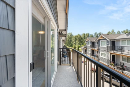 Entry Foyer Photo of 25 22810 113 Avenue, Maple Ridge, BC