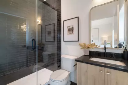 Office / Den Photo of 2 2539 Grant Street, Vancouver, BC